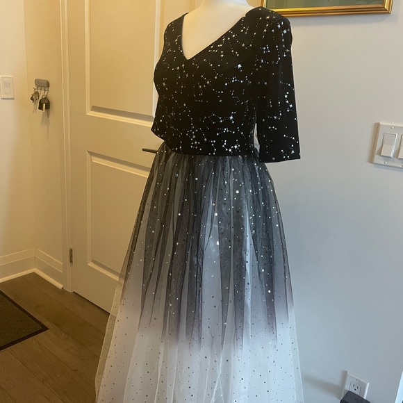 Black And White Ombre Star Floor Length Tulle Prom Dress Star Gradient Gown - Picture 2 of 4